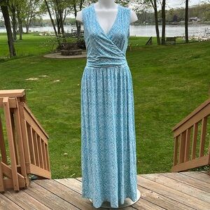 josefina ivory floral maxi dress Florence Cream Floral Tiered Maxi Dress M